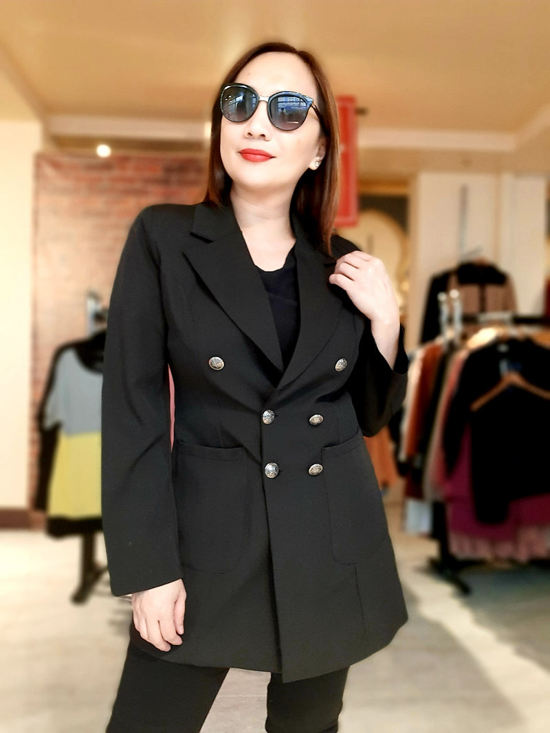 Black 6-Buttoned Pocket Plain Formal Blazer