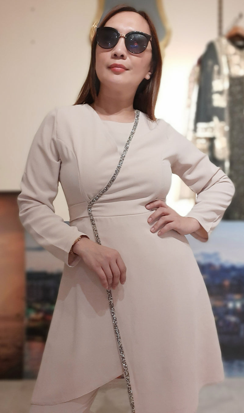 Beige Belted V- Neck Casual 2- Pc Set Takim