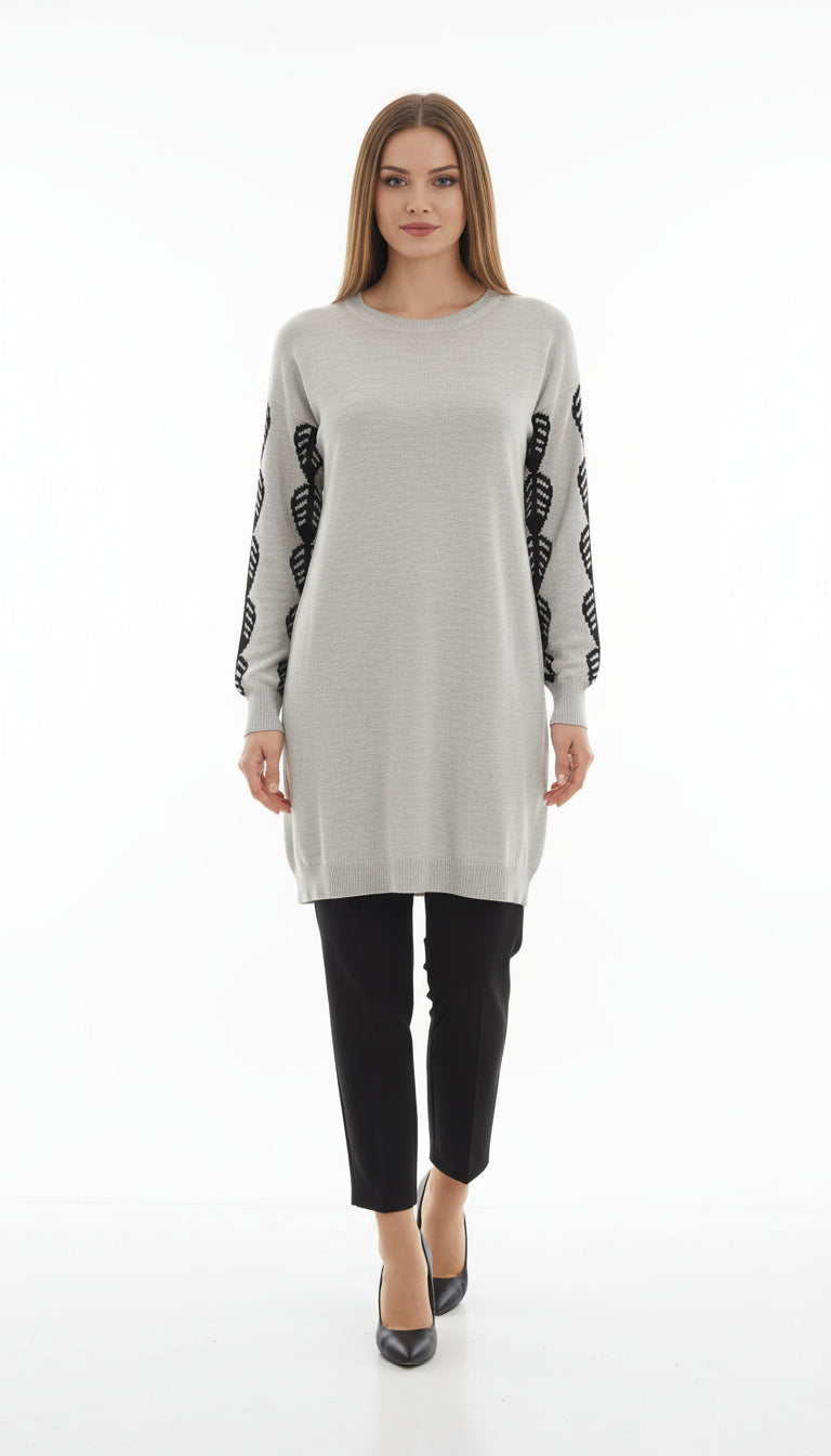 Long Leaf-Sleeve Knit Tunic