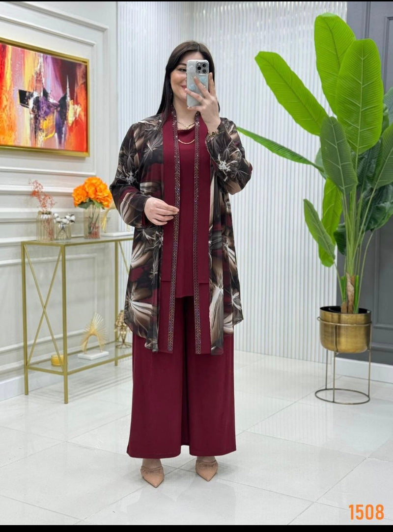 Three-Piece Soft Abstract Set