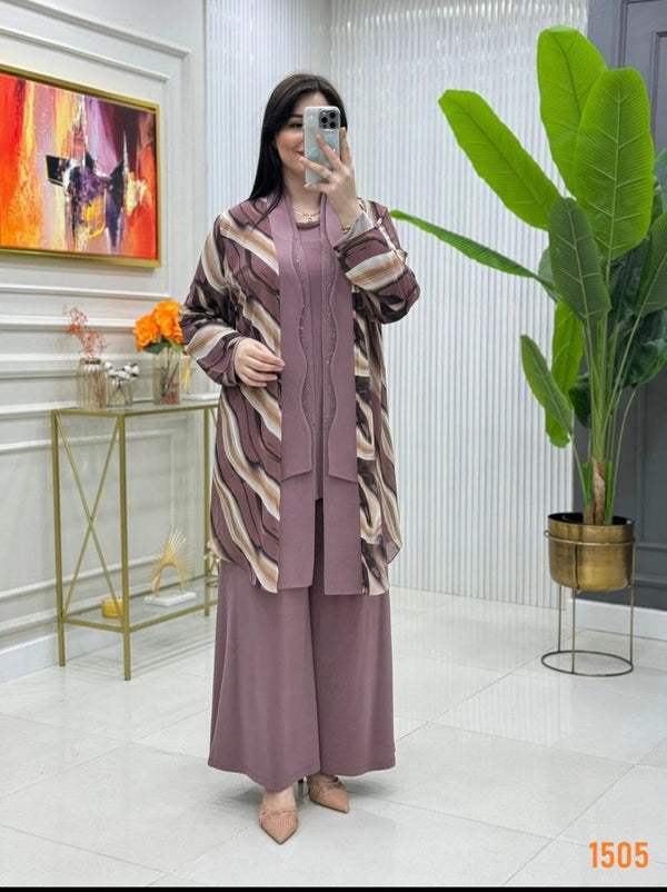 Three-Piece Soft Abstract Set