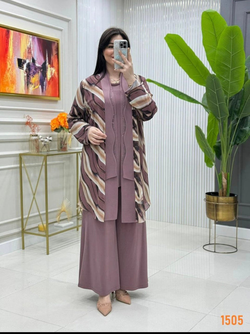 Three-Piece Soft Abstract Set