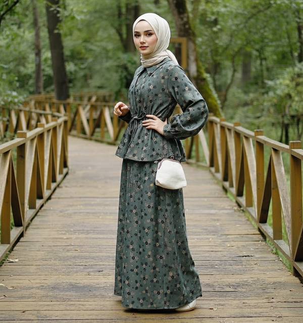 Turkish Style Soft Peplum Floral Modest Set